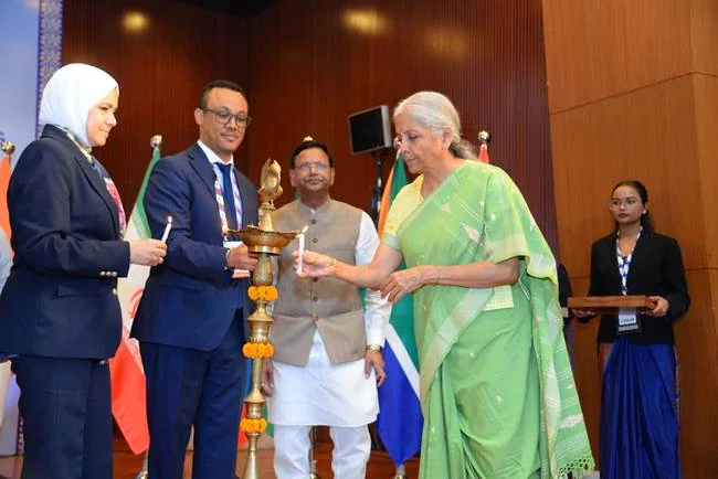 केंद्रीय वित्त एवं कॉरपोरेट कार्य मंत्री श्रीमती निर्मला सीतारमण ने नई दिल्ली में ब्रिक्स टैक्स प्राधिकरण…